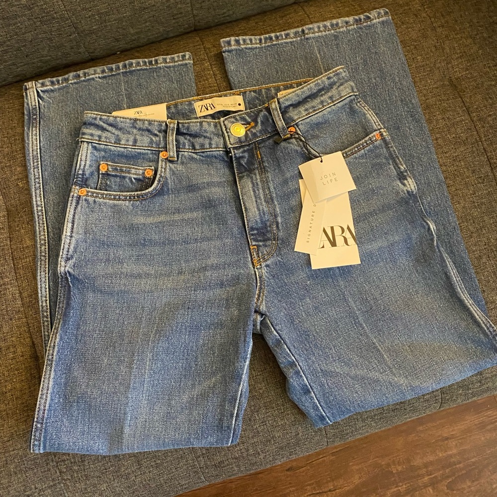 Zara Classic Blue Cropped Jeans